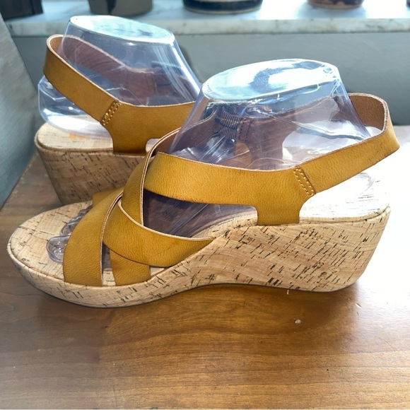 Korks Nova Comfort Platform Cork Wedge Strappy Sandals Yellow Size 9M - Picture 7 of 11